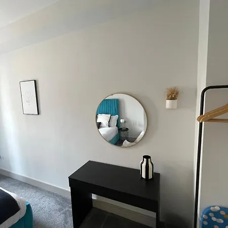 Sea View Ground Floor Flat *