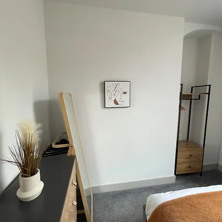 Sea View Ground Floor Flat * Scarborough