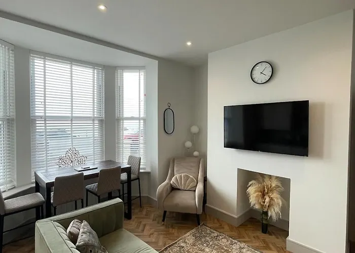 公寓 Sea View Ground Floor Flat